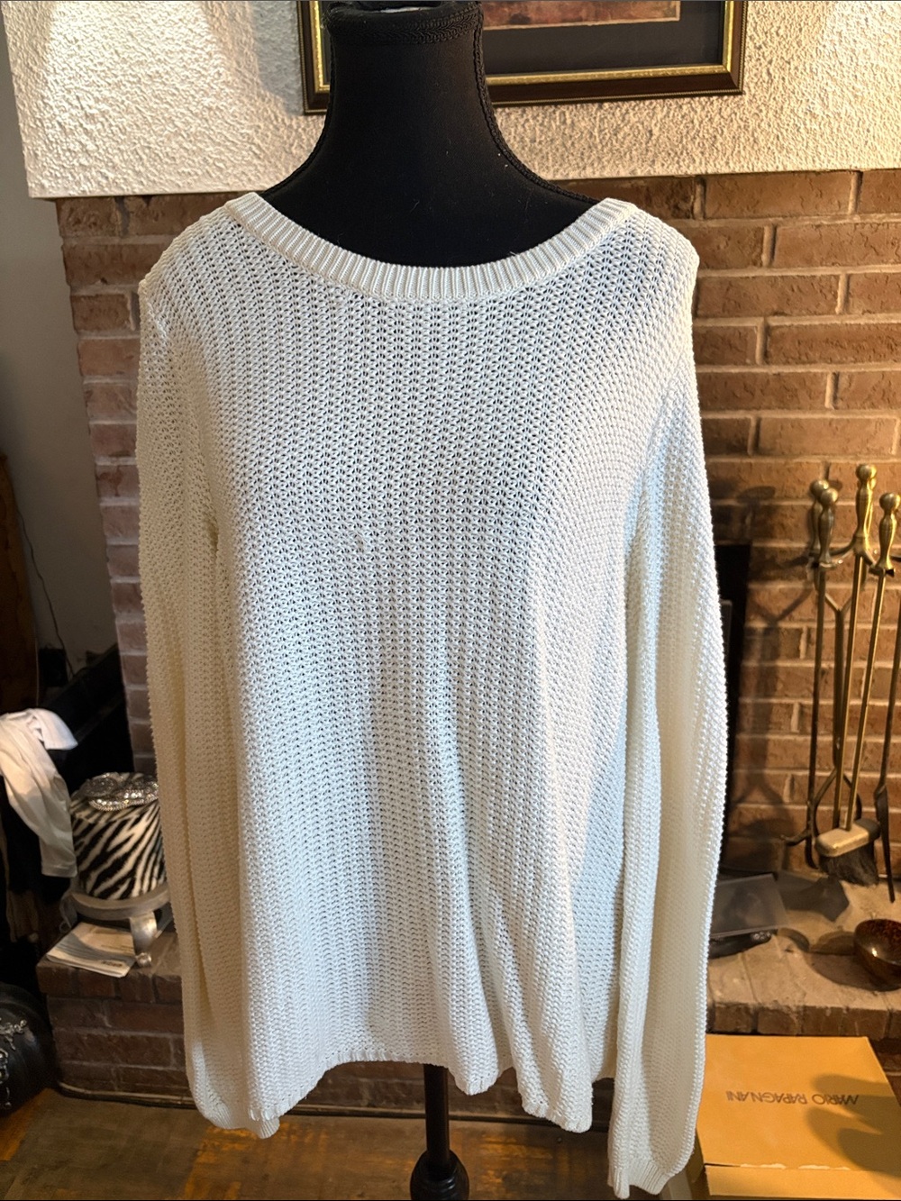 Banana Republic Cream Scoop Neck Knit Sweater
